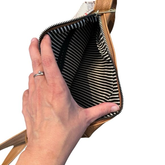 Baby Phat Tan Crossbody Purse Adjustable Strap Cat Spellout Logo Y2K Hip Hop - Picture 11 of 11